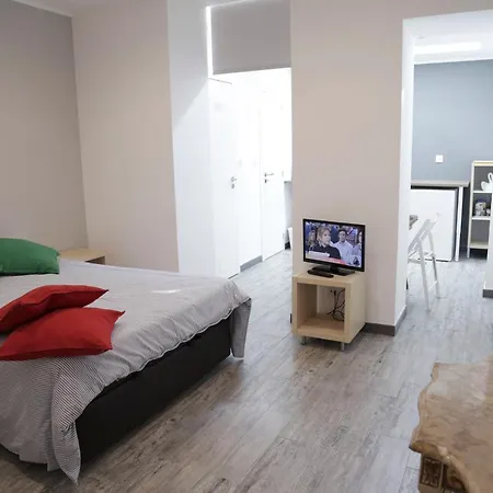 Water And Sun Daire Lisboa